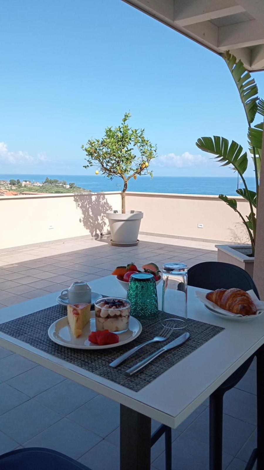 Middle Town Palace Tropea Εξωτερικό φωτογραφία