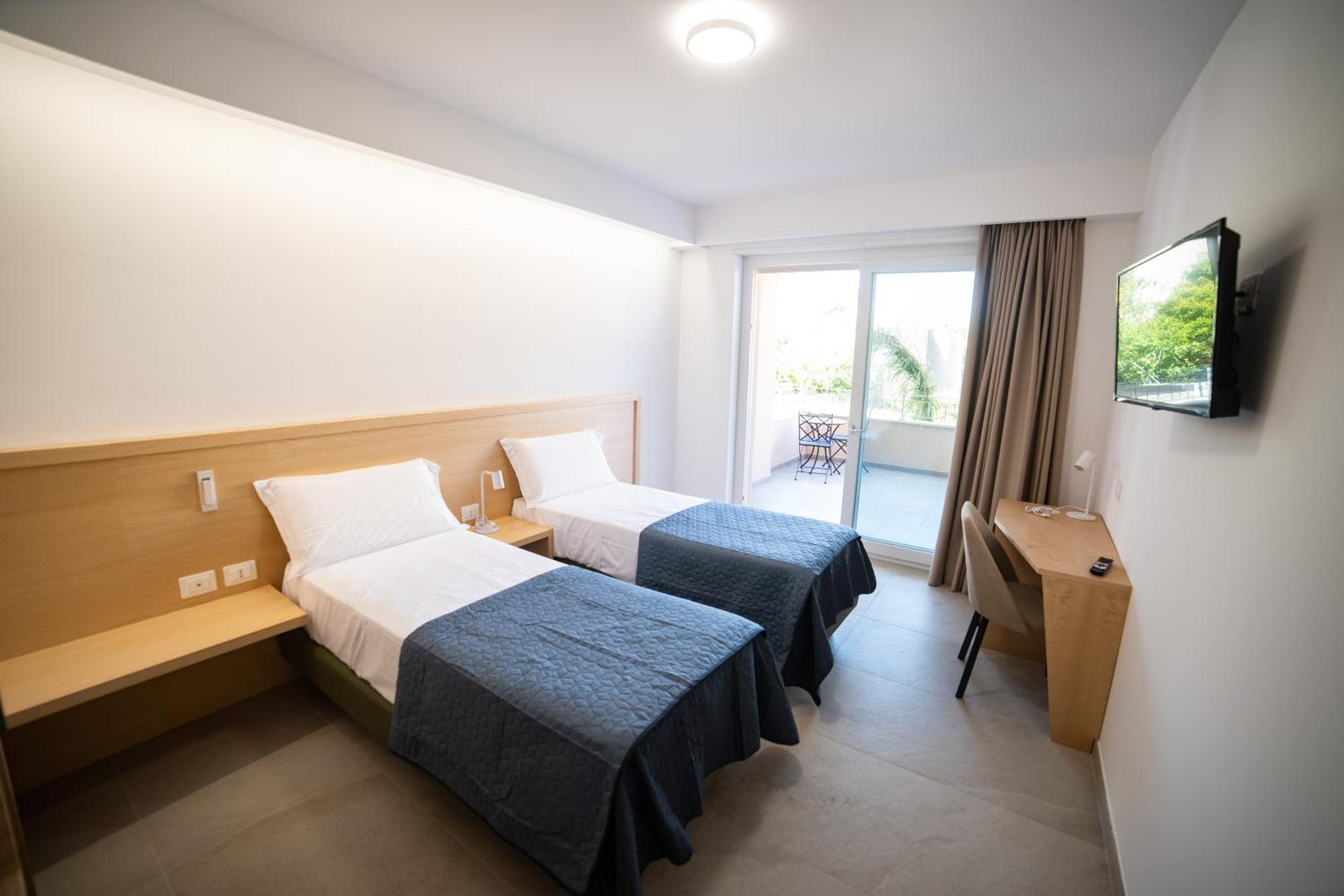 Middle Town Palace Tropea Εξωτερικό φωτογραφία
