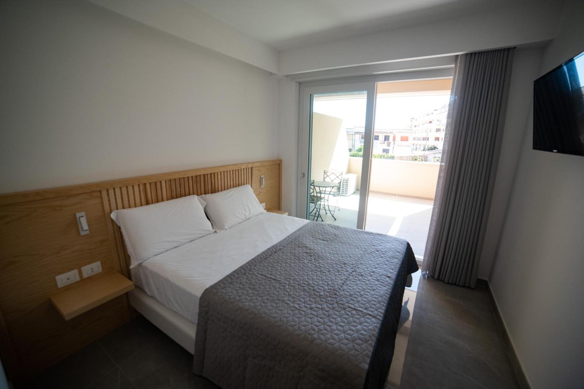 Middle Town Palace Tropea Εξωτερικό φωτογραφία