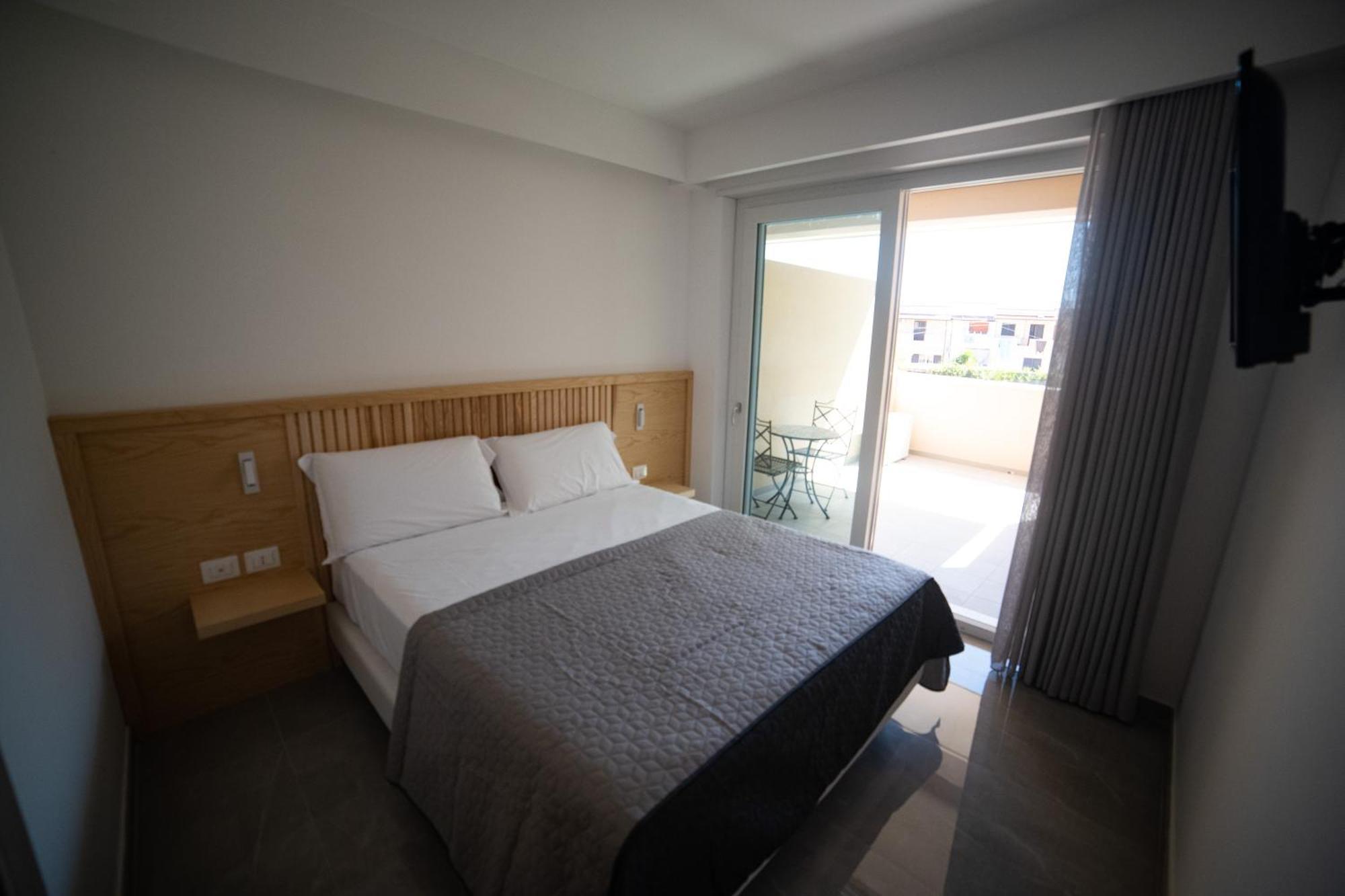 Middle Town Palace Tropea Εξωτερικό φωτογραφία